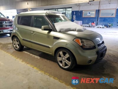 Czwarte zdjęcie samochodu z boku: 2011 KIA SOUL + VIN:KNDJT2A25B7214385 - miniatura