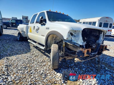 Czwarte zdjęcie samochodu z boku: 2003 FORD F350 SUPER DUTY VIN:1FTWW33P73EC51785 - miniatura