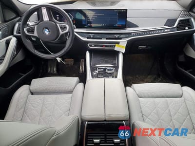 Zdjęcie 8 z 13 samochodu: 2024 BMW X6 VIN:5UX33EX01R9S30550 - miniatura