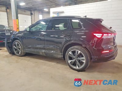 Drugie zdjęcie samochodu z przodu: 2023 AUDI Q4 E-TRON PREMIUM PLUS VIN:WA1L2BFZ5PP048646 - miniatura