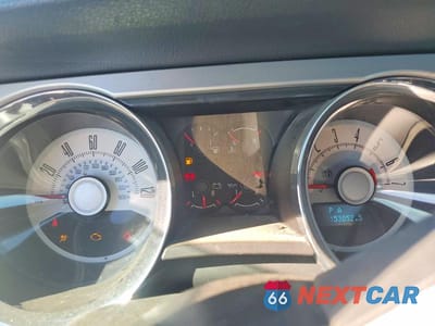 Zdjęcie 9 z 12 samochodu: 2010 FORD MUSTANG VIN:1ZVBP8AN1A5166090 - miniatura