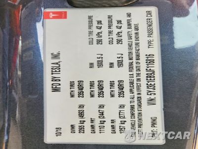Zdjęcie 12 z 12 samochodu: 2018 TESLA MODEL 3 VIN:5YJ3E1EB9JF116816 - miniatura