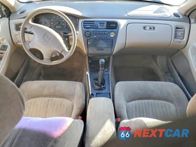 Zdjęcie 8 z 11 samochodu: 1998 HONDA ACCORD LX VIN:1HGCG5544WA259970 - miniatura