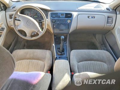 Zdjęcie 8 z 11 samochodu: 1998 HONDA ACCORD LX VIN:1HGCG5544WA259970 - miniatura
