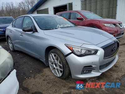 Czwarte zdjęcie samochodu z boku: 2017 INFINITI Q50 PREMIUM VIN:JN1EV7AR9HM836491 - miniatura