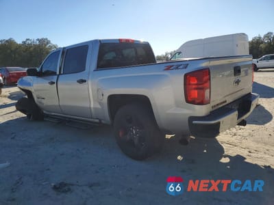 Drugie zdjęcie samochodu z przodu: 2018 CHEVROLET SILVERADO K1500 LTZ VIN:3GCUKSEC6JG205328 - miniatura