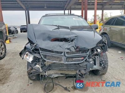 Piąte zdjęcie samochodu w środku: 2019 DODGE JOURNEY CROSSROAD VIN:3C4PDCGB7KT875044 - miniatura