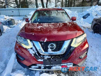 Piąte zdjęcie samochodu w środku: 2019 NISSAN ROGUE SL VIN:5N1AT2MV2KC841246 - miniatura