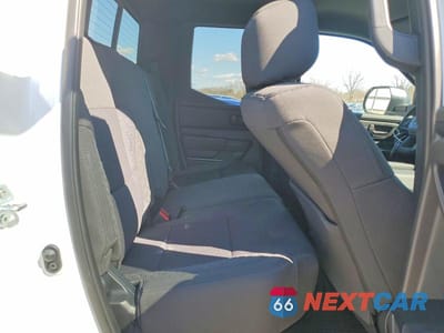 Zdjęcie 10 z 13 samochodu: 2025 TOYOTA TUNDRA SR VIN:5TFKB5DAXSX330449 - miniatura