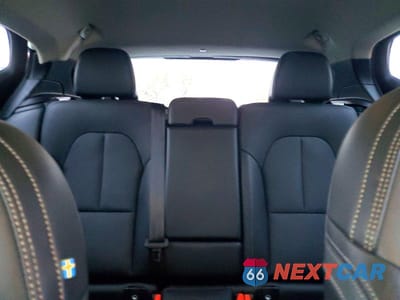 Zdjęcie 10 z 12 samochodu: 2024 VOLVO XC40 CORE VIN:YV4L12UK1R2364461 - miniatura