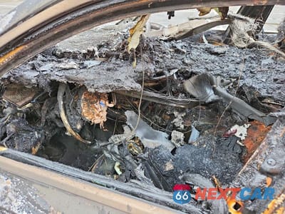 Zdjęcie 7 z 12 samochodu: 2020 BMW 330I VIN:3MW5R1J0XL8B07760 - miniatura