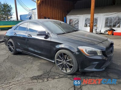 Czwarte zdjęcie samochodu z boku: 2015 MERCEDES-BENZ CLA 250 4MATIC VIN:WDDSJ4GB6FN191428 - miniatura