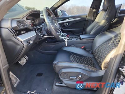 Zdjęcie 7 z 12 samochodu: 2019 LAMBORGHINI URUS VIN:ZPBUA1ZL3KLA04748 - miniatura