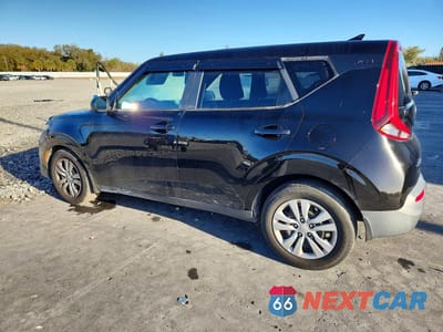 Drugie zdjęcie samochodu z przodu: 2020 KIA SOUL LX VIN:KNDJ23AU8L7015195 - miniatura