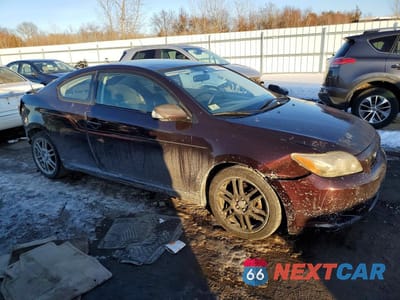 Czwarte zdjęcie samochodu z boku: 2009 TOYOTA SCION TC VIN:JTKDE167290296075 - miniatura