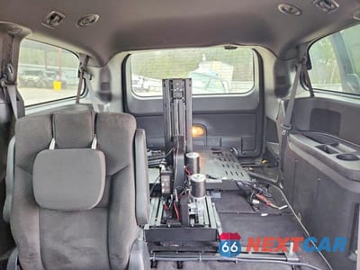Zdjęcie 10 z 14 samochodu: 2020 DODGE GRAND CARAVAN SE VIN:2C4RDGBG6LR240498 - miniatura