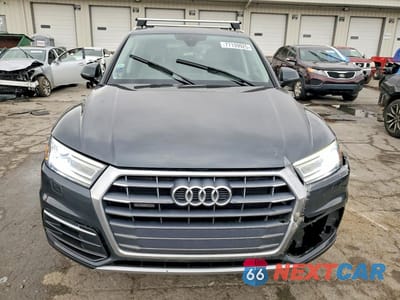 Piąte zdjęcie samochodu w środku: 2019 AUDI Q5 PREMIUM VIN:WA1ANAFY1K2044535 - miniatura