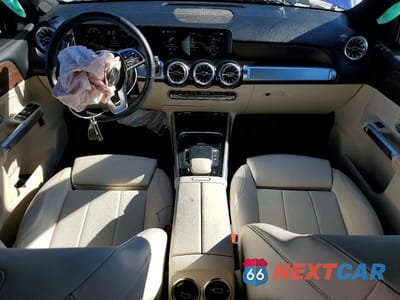 Zdjęcie 8 z 13 samochodu: 2022 MERCEDES-BENZ GLB 250 VIN:W1N4M4GBXNW207075 - miniatura