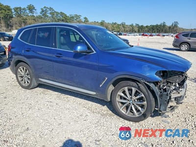 Czwarte zdjęcie samochodu z boku: 2019 BMW X3 SDRIVE30I VIN:5UXTR7C55KLR44928 - miniatura