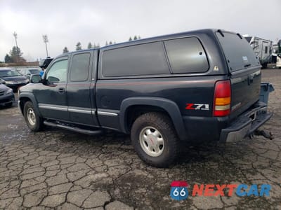 Drugie zdjęcie samochodu z przodu: 2002 GMC NEW SIERRA K1500 VIN:2GTEK19T421265630 - miniatura