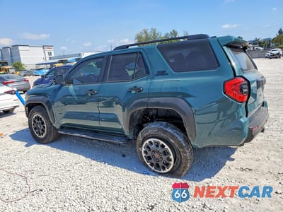 Drugie zdjęcie samochodu z przodu: 2025 TOYOTA 4RUNNER SR5 VIN:JTEVA5BR1S5068675 - miniatura