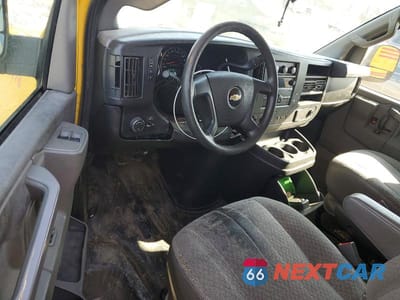 Zdjęcie 8 z 13 samochodu: 2020 CHEVROLET EXPRESS G2500 - CARGO VAN VIN:1GCWGAFP0L1156957 - miniatura