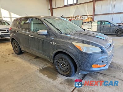 Czwarte zdjęcie samochodu z boku: 2013 FORD ESCAPE S VIN:1FMCU0F71DUD05541 - miniatura