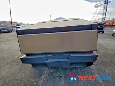 Zdjęcie 6 z 13 samochodu: 2024 TESLA CYBERTRUCK VIN:7G2CEHED8RA056642 - miniatura