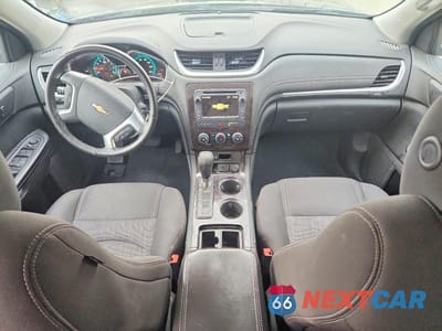 Zdjęcie 8 z 13 samochodu: 2017 CHEVROLET TRAVERSE LT VIN:1GNKRGKDXHJ221805 - miniatura