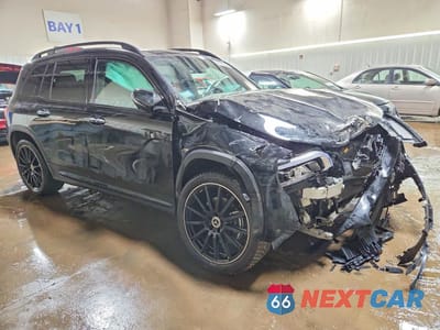 Czwarte zdjęcie samochodu z boku: 2020 MERCEDES-BENZ GLB 250 4MATIC VIN:W1N4M4HB0LW036557 - miniatura