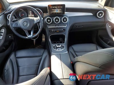 Zdjęcie 8 z 12 samochodu: 2019 MERCEDES-BENZ GLC 300 4MATIC VIN:WDC0G4KB6KF668199 - miniatura