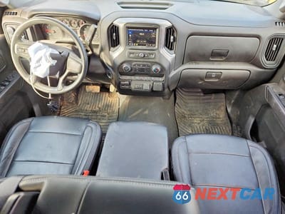 Zdjęcie 8 z 11 samochodu: 2024 CHEVROLET SILVERADO K2500 CUSTOM VIN:1GC4YME70RF468165 - miniatura