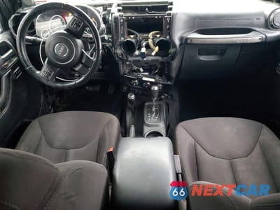 Zdjęcie 8 z 12 samochodu: 2014 JEEP WRANGLER UNLIMITED SPORT VIN:1C4HJWDG6EL309794 - miniatura