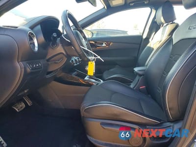 Zdjęcie 7 z 12 samochodu: 2020 KIA FORTE GT LINE VIN:3KPF34AD5LE252901 - miniatura