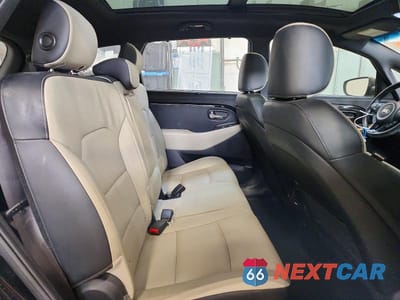 Zdjęcie 11 z 12 samochodu: 2016 KIA RONDO VIN:KNAHU8A35G7134273 - miniatura