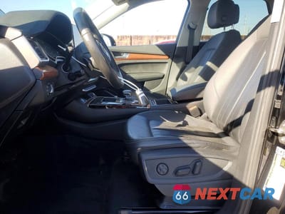 Zdjęcie 7 z 13 samochodu: 2021 AUDI Q5 PREMIUM VIN:WA1AAAFY9M2005772 - miniatura
