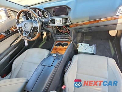 Zdjęcie 8 z 12 samochodu: 2014 MERCEDES-BENZ E 350 VIN:WDDKJ5KB6EF230248 - miniatura