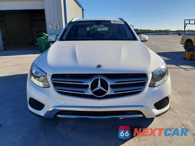 Piąte zdjęcie samochodu w środku: 2019 MERCEDES-BENZ GLC 300 VIN:WDC0G4JB9KV145587 - miniatura