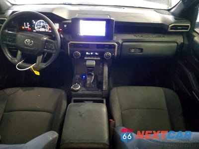 Zdjęcie 8 z 13 samochodu: 2024 TOYOTA TACOMA SR VIN:3TYLD5KNXRT010184 - miniatura