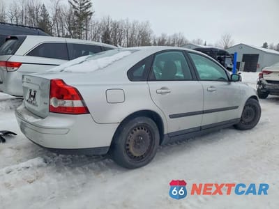 Trzecie zdjęcie samochodu z tyłu: 2005 VOLVO S40 2.4I VIN:YV1MS382052076259 - miniatura