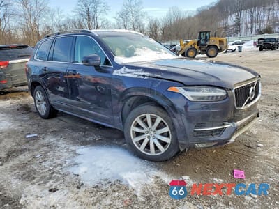 Czwarte zdjęcie samochodu z boku: 2016 VOLVO XC90 T6 AWD T6 MOMENTUM VIN:YV4A22PK7G1053295 - miniatura