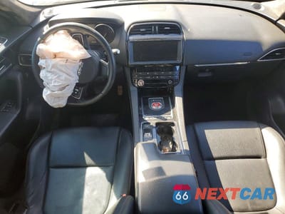 Zdjęcie 8 z 13 samochodu: 2020 JAGUAR F-PACE PREMIUM VIN:SADCJ2FX2LA645536 - miniatura