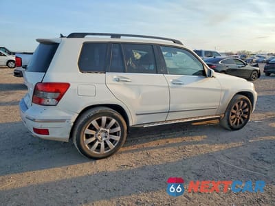 Trzecie zdjęcie samochodu z tyłu: 2012 MERCEDES-BENZ GLK 350 VIN:WDCGG5GB0CF791172 - miniatura