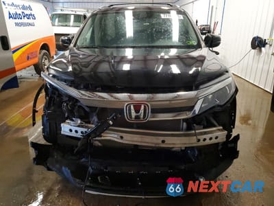 Piąte zdjęcie samochodu w środku: 2022 HONDA PILOT EXL VIN:5FNYF6H58NB018386 - miniatura