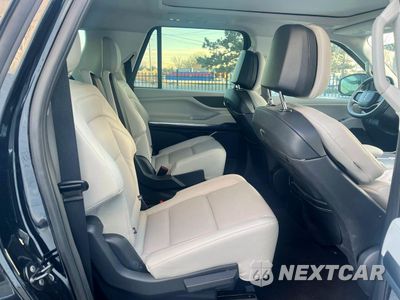 Zdjęcie 6 z 11 samochodu: 2025 LINCOLN NAVIGATOR L RESERVE VIN:5LMJJ3LG9SEL08553 - miniatura
