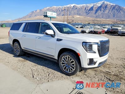 Czwarte zdjęcie samochodu z boku: 2023 GMC YUKON XL DENALI ULTIMATE VIN:1GKS2KKT7PR427885 - miniatura