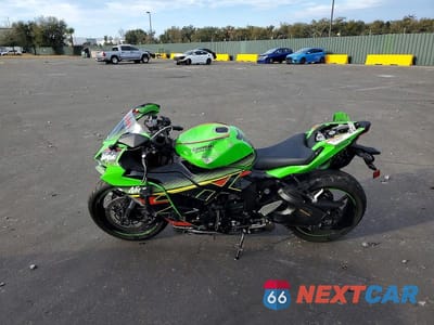 Trzecie zdjęcie samochodu z tyłu: 2025 KAWASAKI ZX636 K VIN:JKBZXJK12SA007310 - miniatura