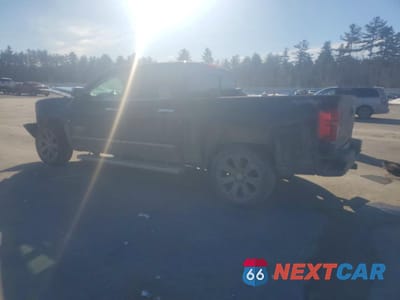 Drugie zdjęcie samochodu z przodu: 2017 CHEVROLET SILVERADO K1500 HIGH COUNTRY VIN:3GCUKTEJ3HG380117 - miniatura