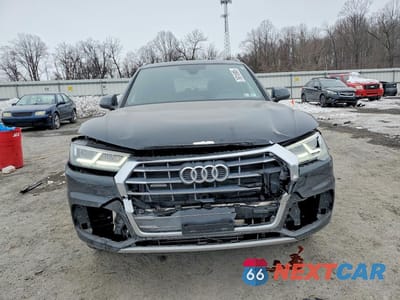 Piąte zdjęcie samochodu w środku: 2019 AUDI Q5 PREMIUM PLUS VIN:WA1BNAFY3K2098973 - miniatura
