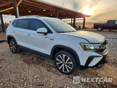 Czwarte zdjęcie samochodu z boku: 2024 VOLKSWAGEN TAOS SE VIN:3VVEX7B26RM098035 - miniatura